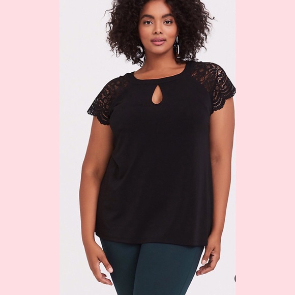 torrid Tops - Torrid Black Short Sleeve Keyhole Top